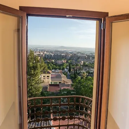 Montevive, Disfruta Los Atardeceres Unicos De Granada En Nuestra Terraza Exterior photo